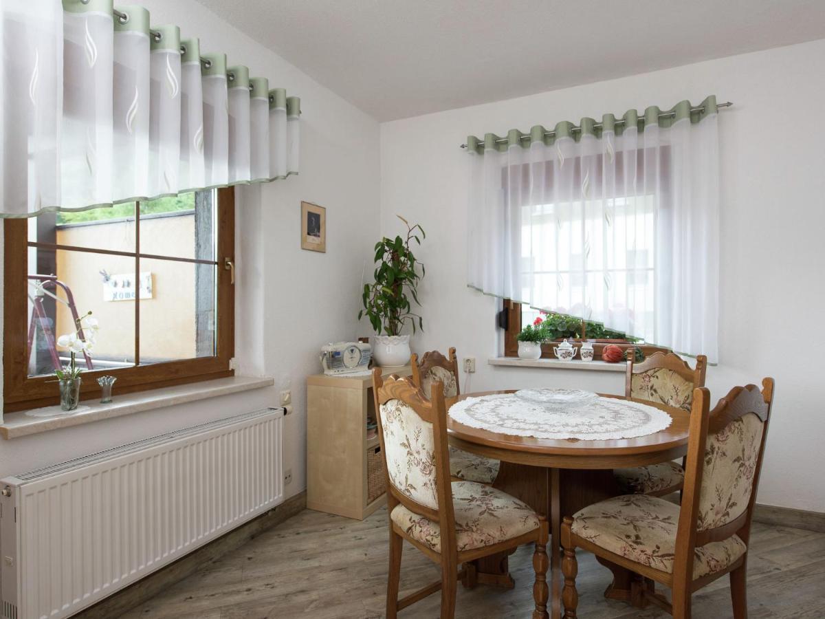 Cozy Apartment In Ore Mountains With Balcony Breitenbrunn  Eksteriør billede